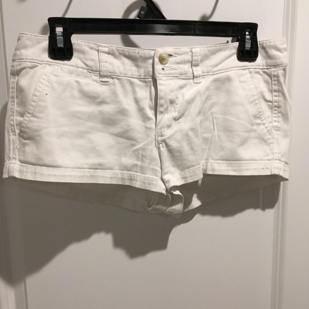 White American Eagle Shorts